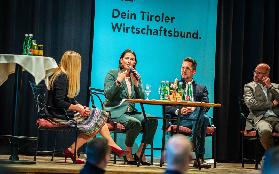 Volles Haus beim Wirtschaftsbund-Weißwurstessen in der Alpenrast Tyrol