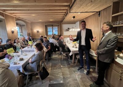 Wirtschaftsbund lud zum Unternehmerfrühstück ins Schloss Mitterhart