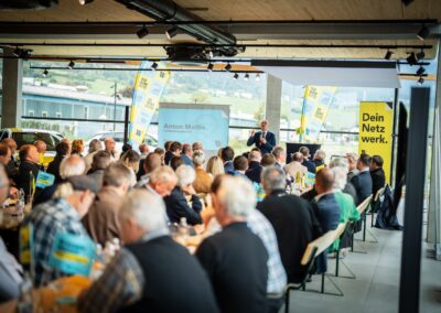 Schultz und Mattle beim traditionellen Weißwurstessen des Wirtschaftsbundes